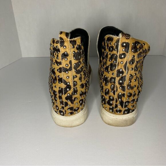 Steven By Steve Madden Leopard Print Coin Sneaker Embellished Calf Hair 8.5 - Picture 5 of 16